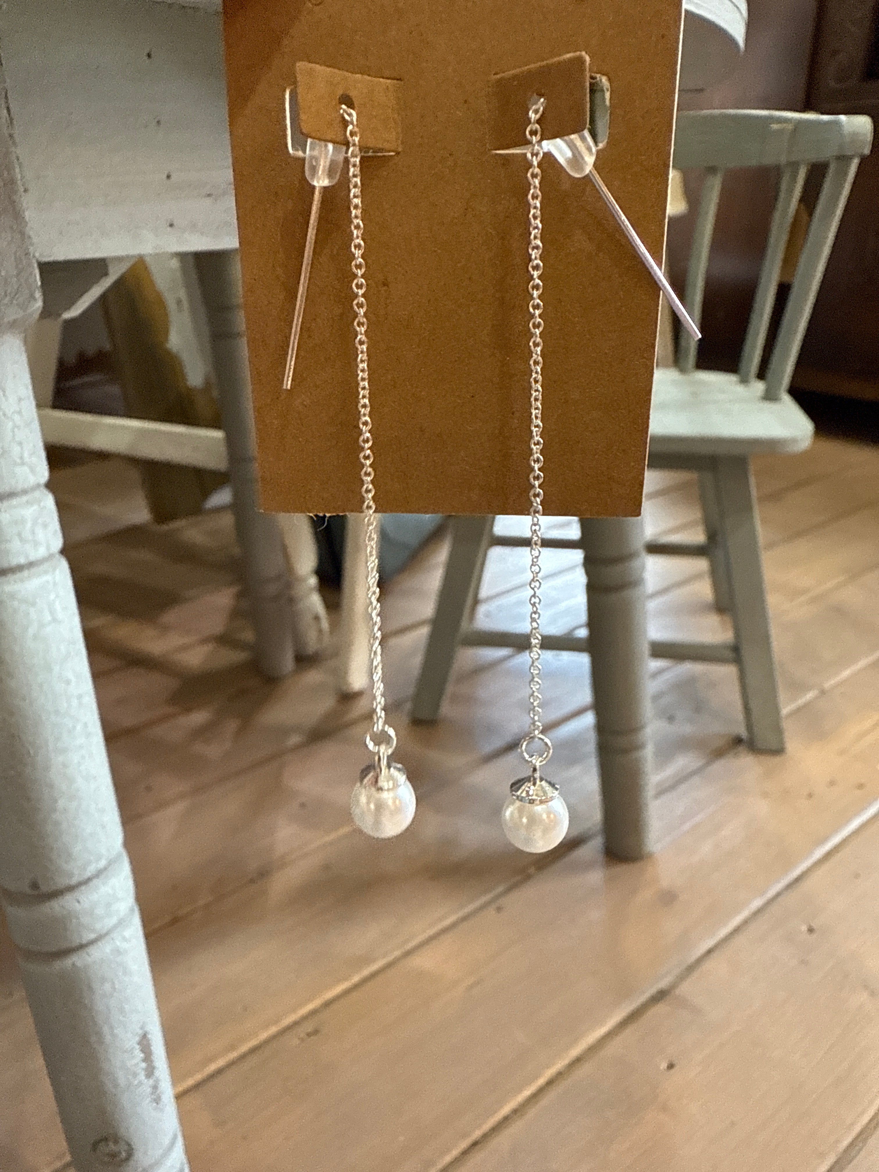 EP47862-002-Silver Pearl Drop Earring