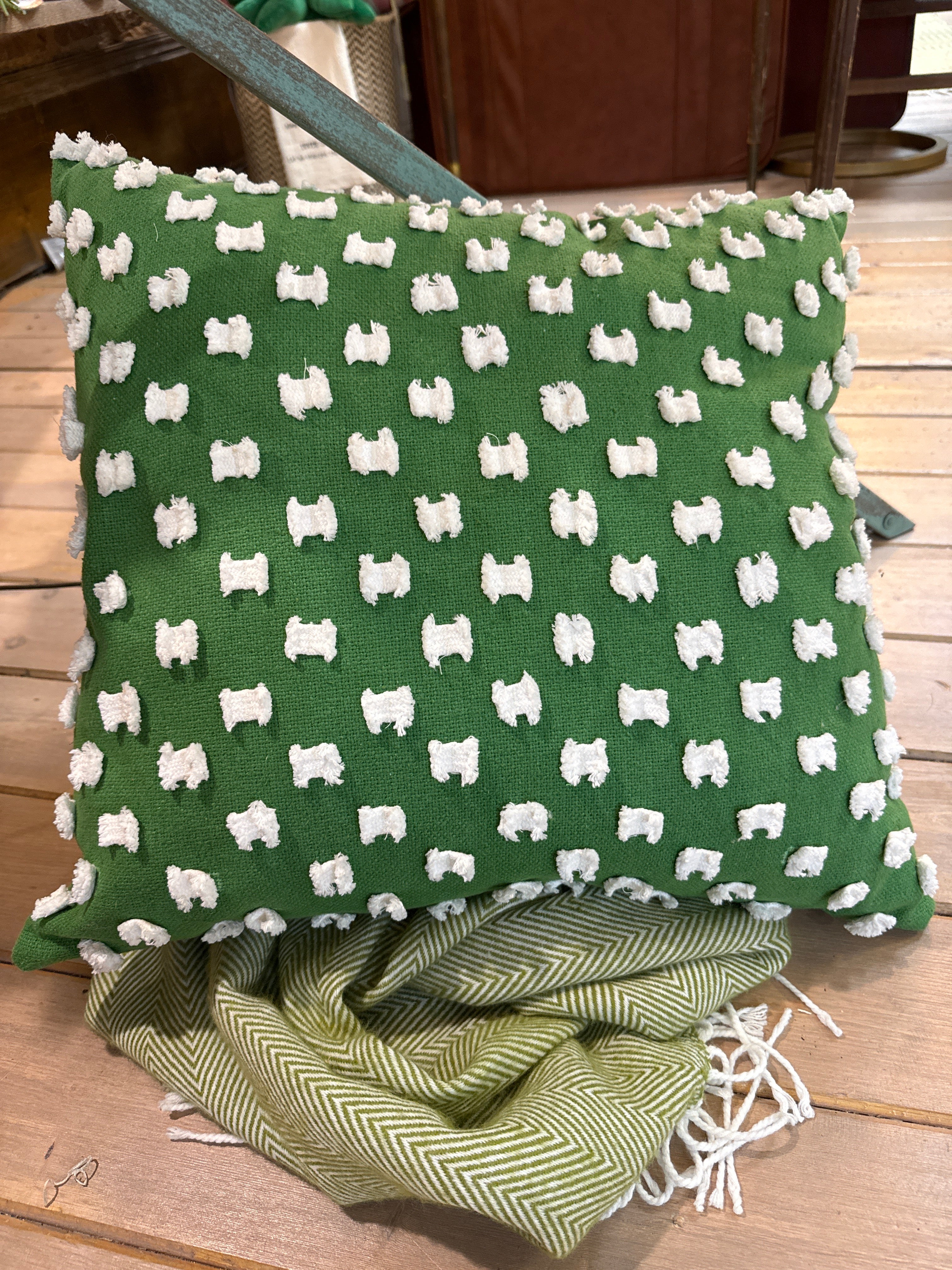Green Raissa collection pillow