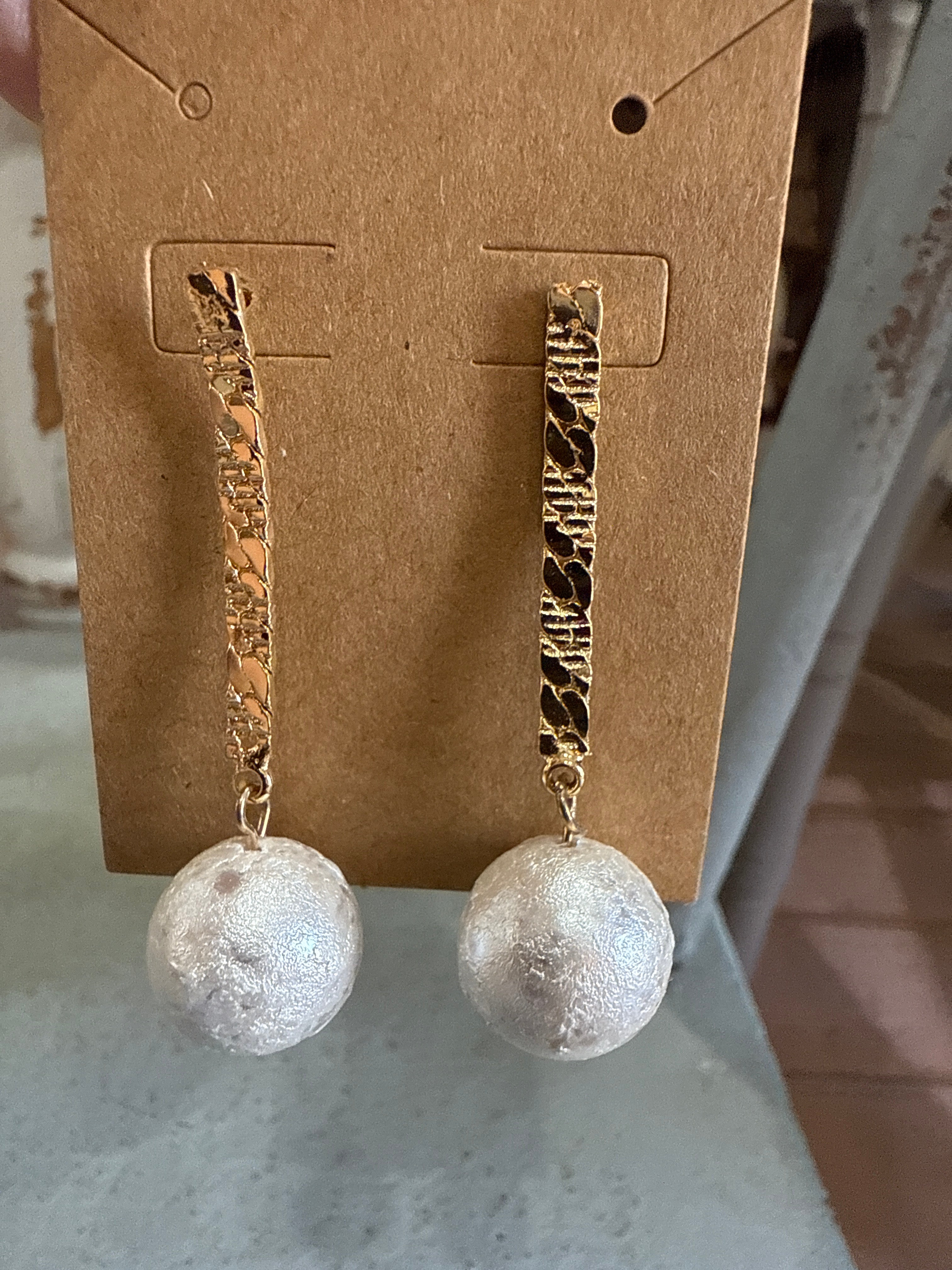 EP36515-001-Pearl Drop Earrings