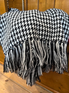 Houndstooth Throw