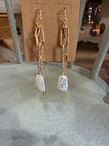 EP49732-001-Chain/Pearl Drop Earrings