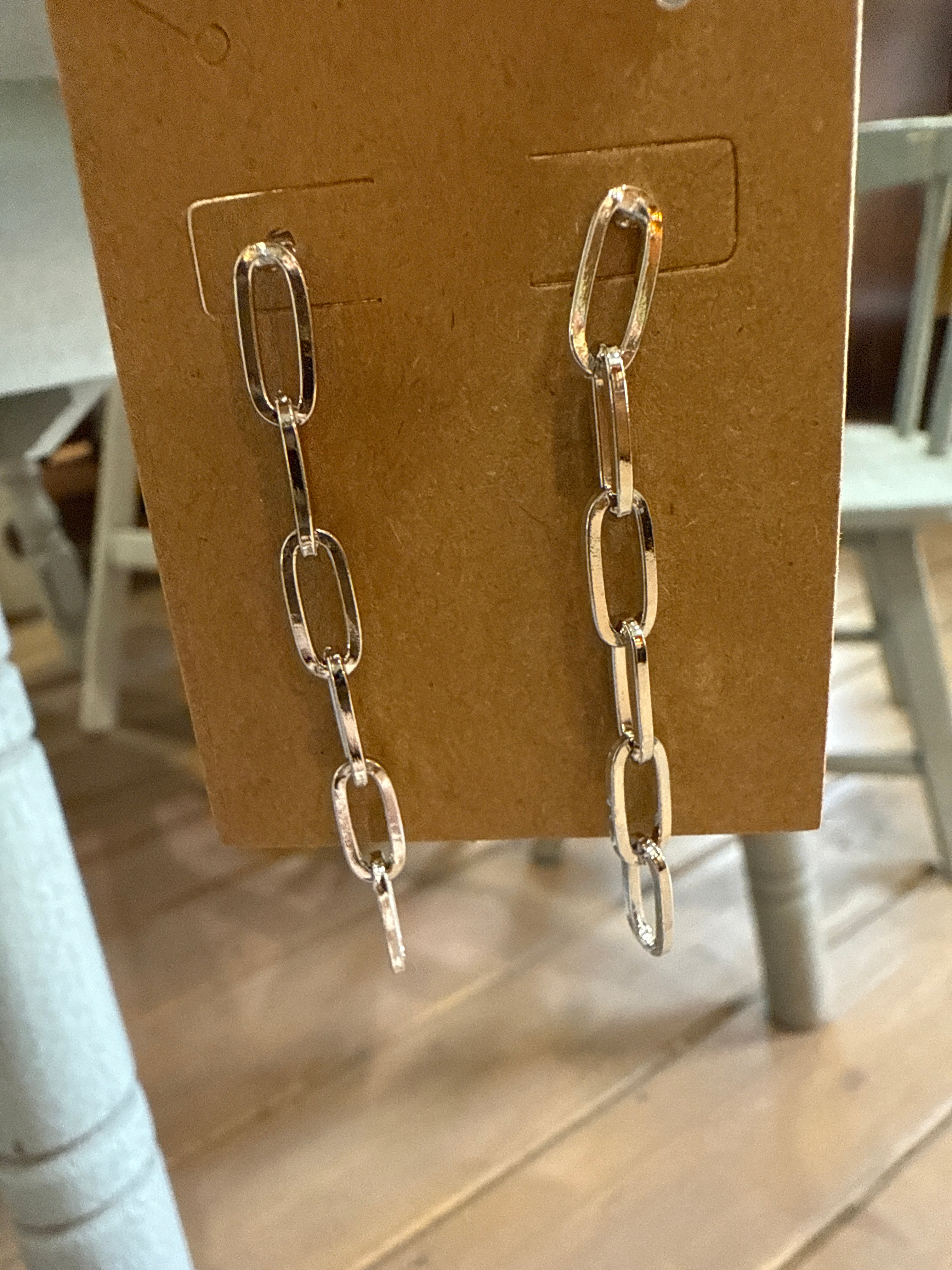EP31264-002-Small Silver Chain Drop Earring