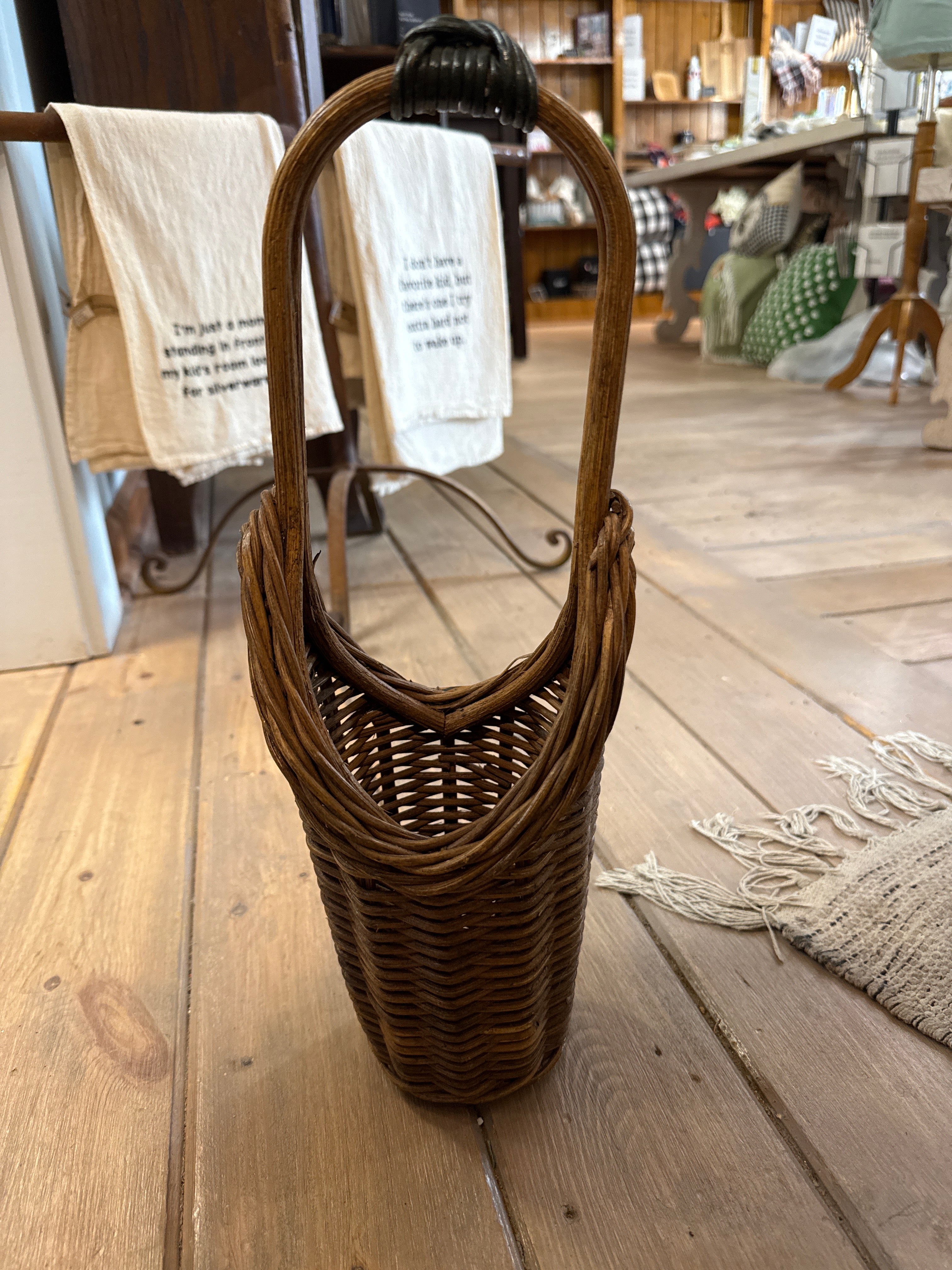 Vintage Picnic Wine Basket