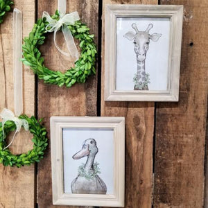 Hanging animal print