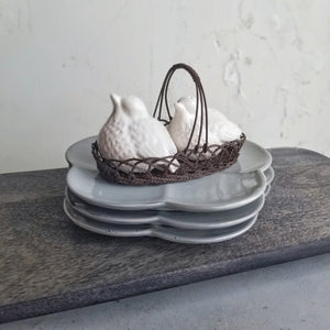 bird salt and pepper shaker with basket