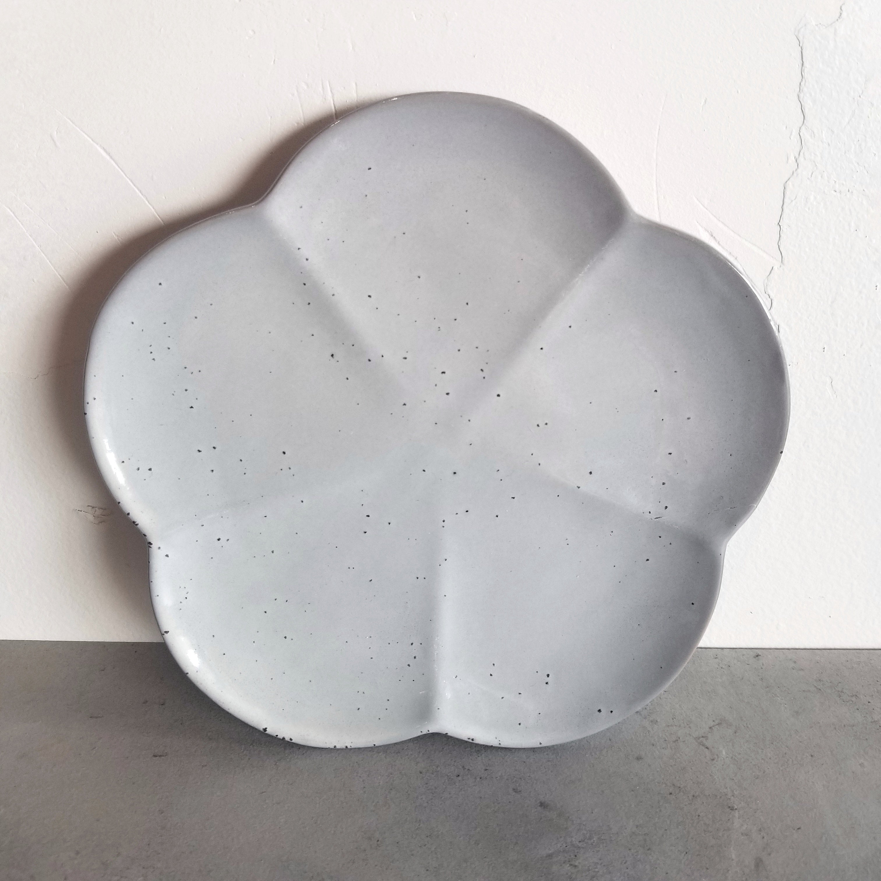 Stoneware Flower Plate