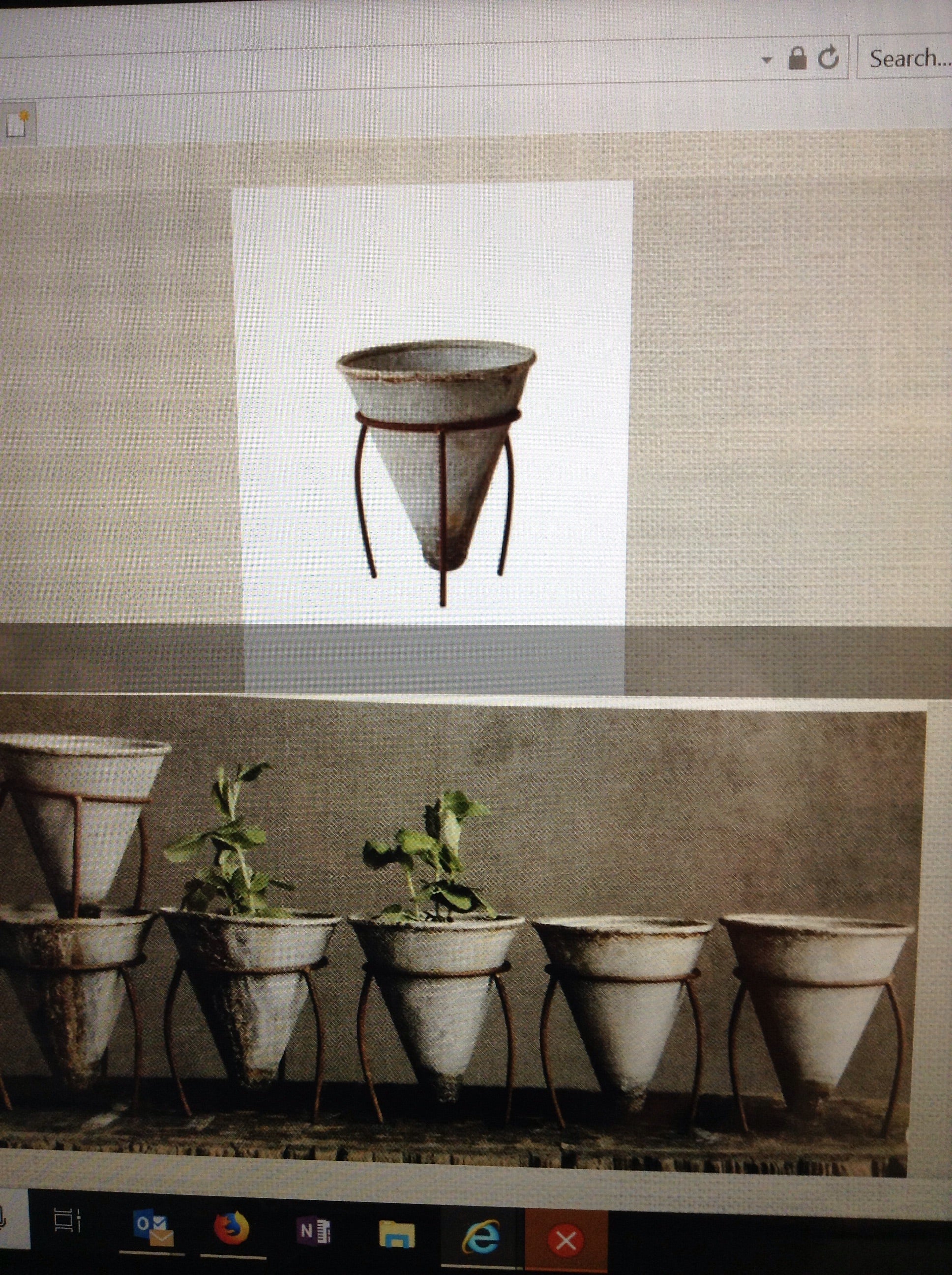 Metal cone flower pot