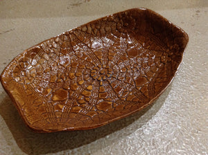 Oblong lace dish