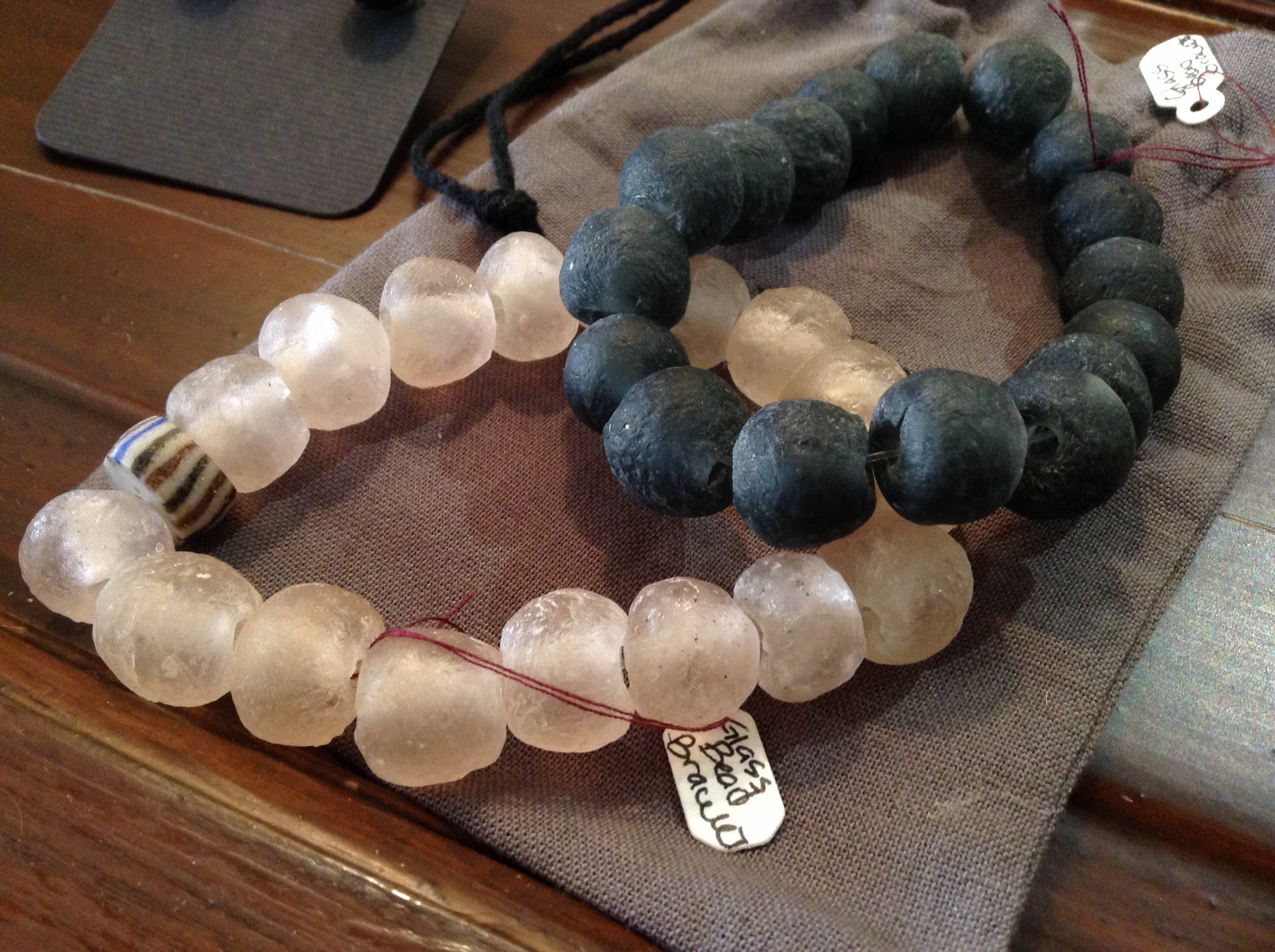 Glass beads bracelet