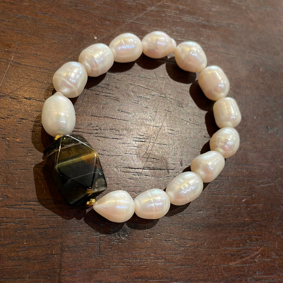 Tigers Eye and Pearl Bracelet