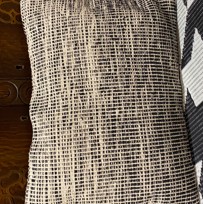 Black/White rectangular pillow