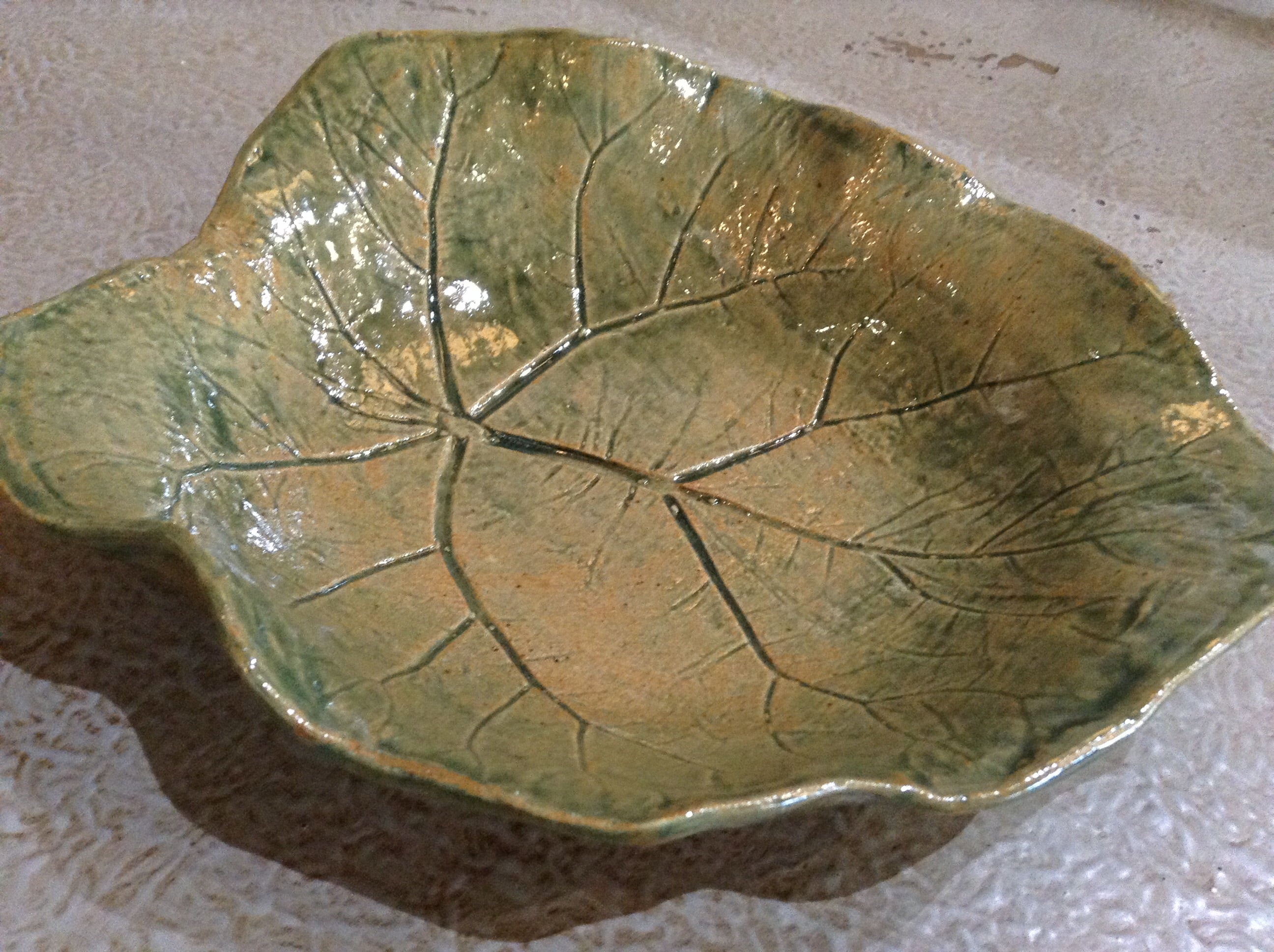 Small leaf bowl