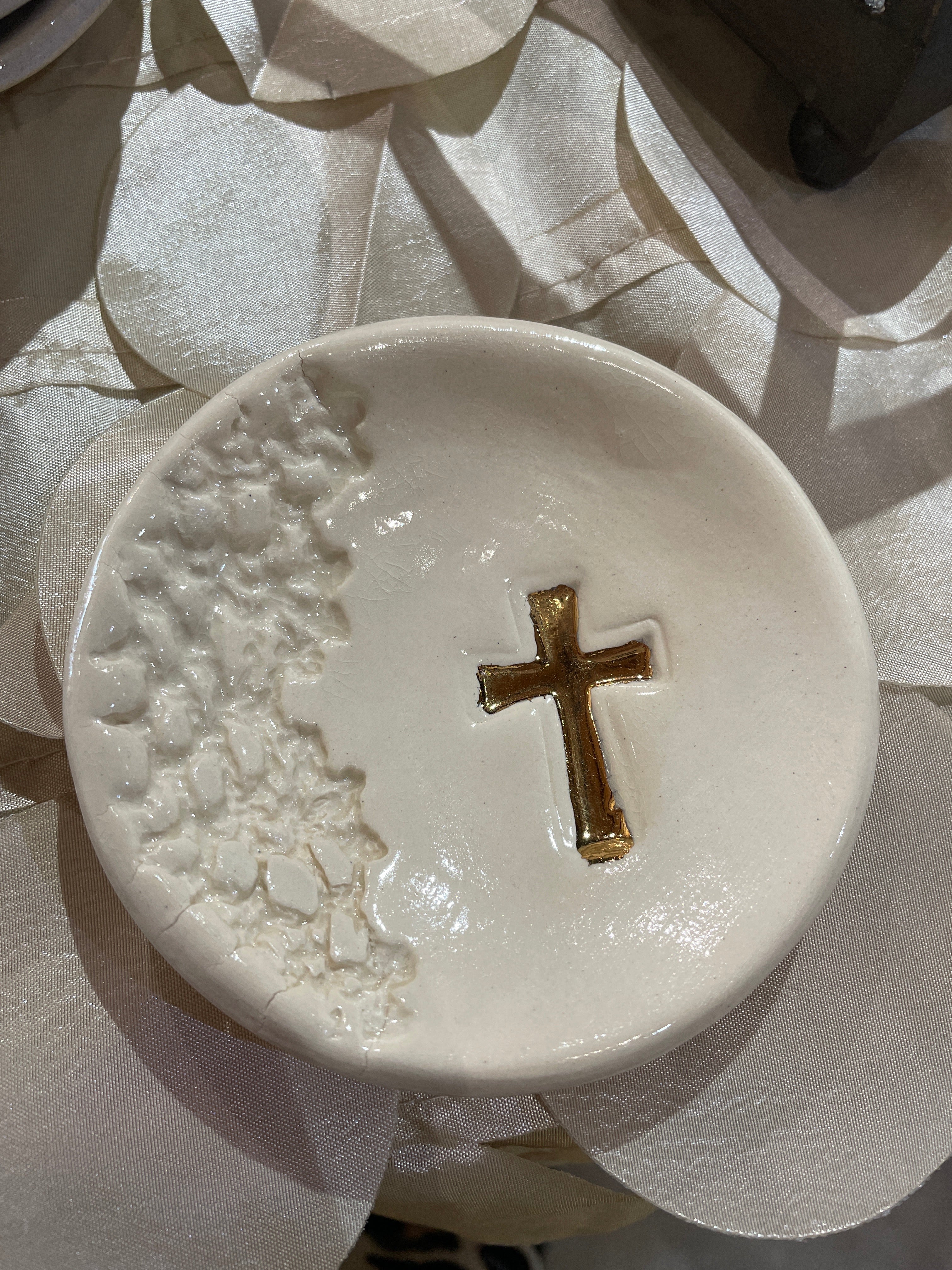 Cross Ring Dish